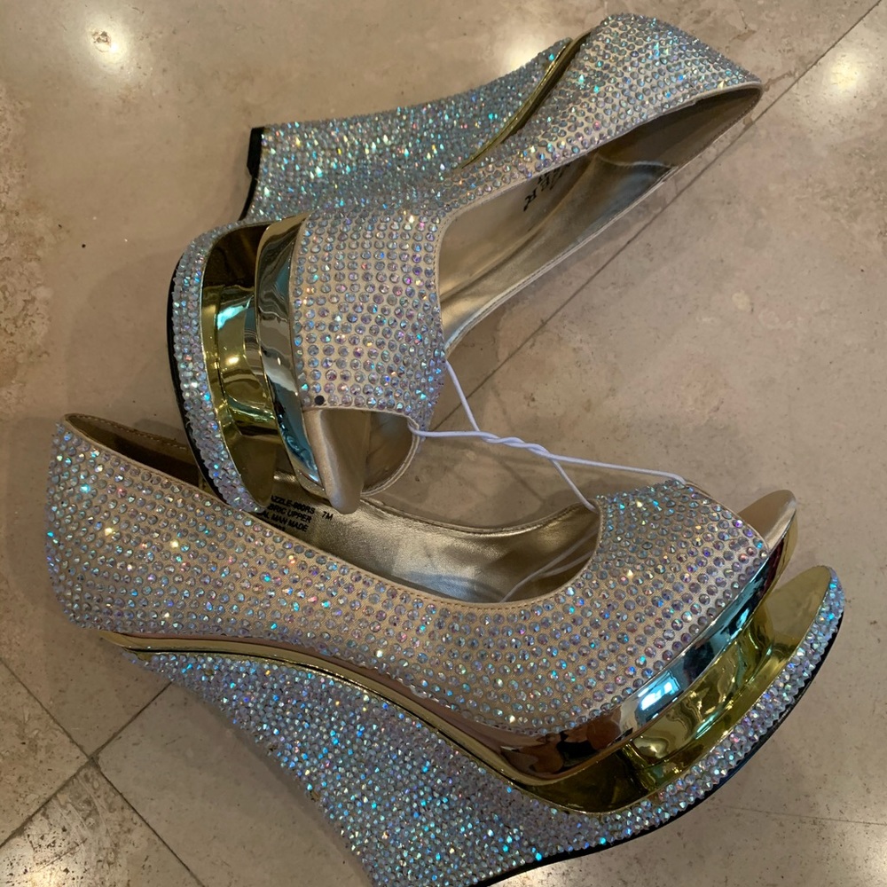 New Pleaser Rhinestone Heels Size 7... - Picture 5 of 7